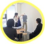 ARMK（あーむけい） 子育てファミリー向け施設のユニフォーム制作